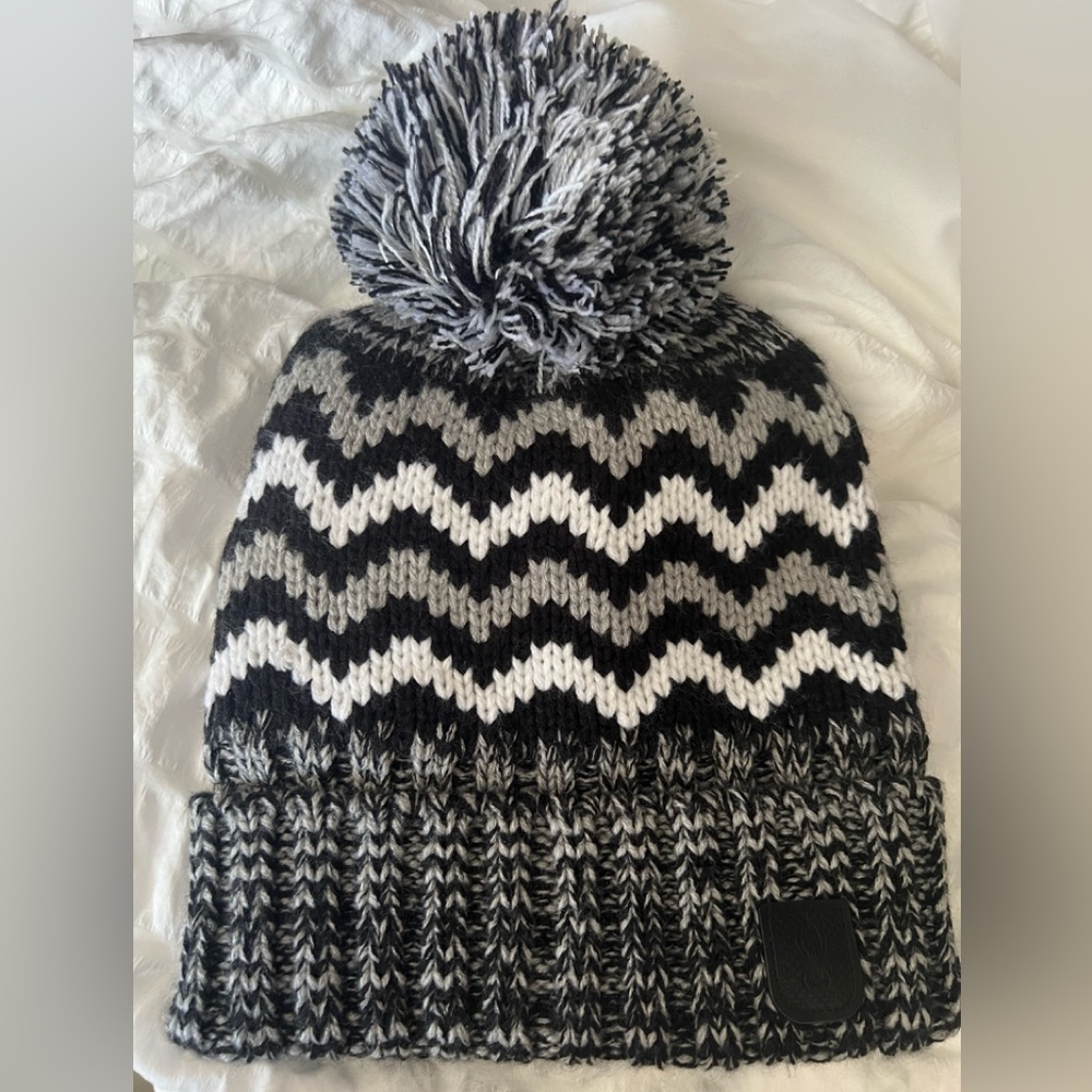 Spyder Black Gray White Beanie Stocking Cap Hat NWOT